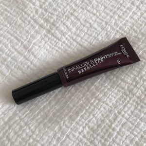 L’Oreal Infallible Paints Metallics in plum
